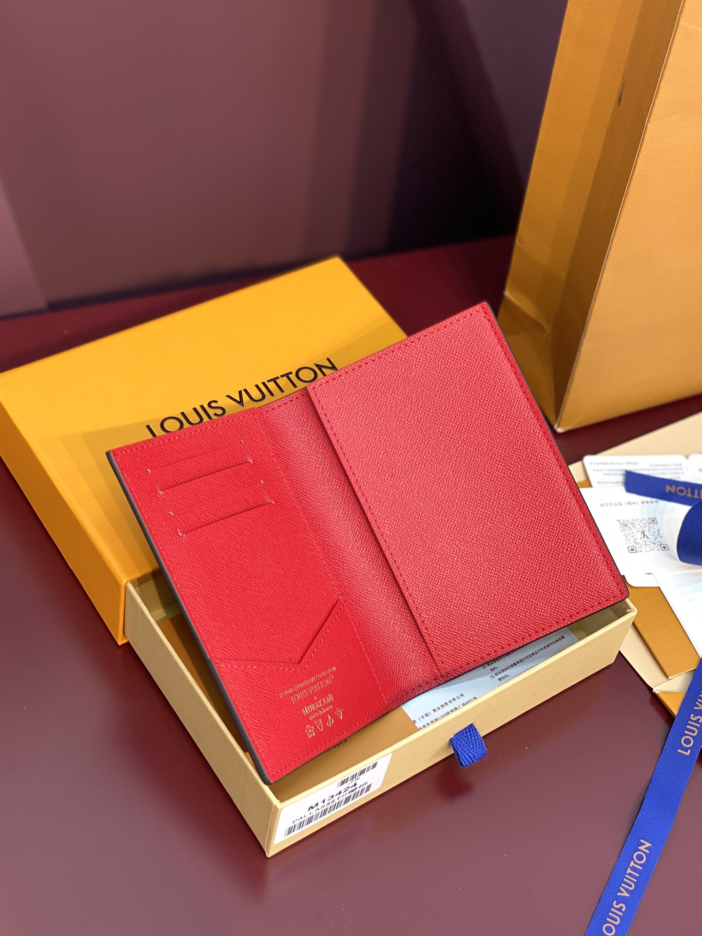 TOP Louis Vuitton LV Passport Holder Monogram with Cherry Pattern 14x2.5x10cm - Brown