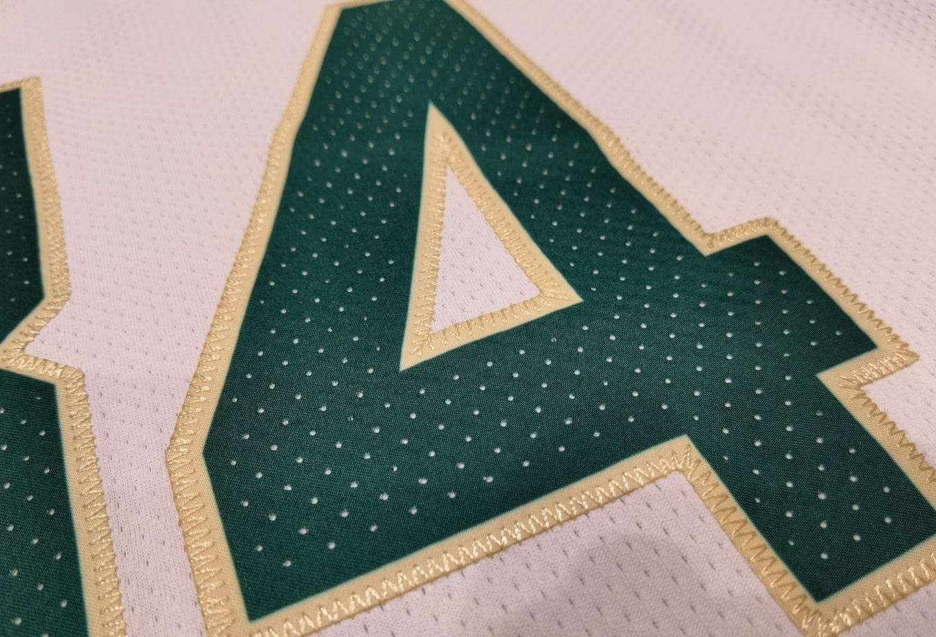 Custom Milwaukee Bucks Authentic Jersey
