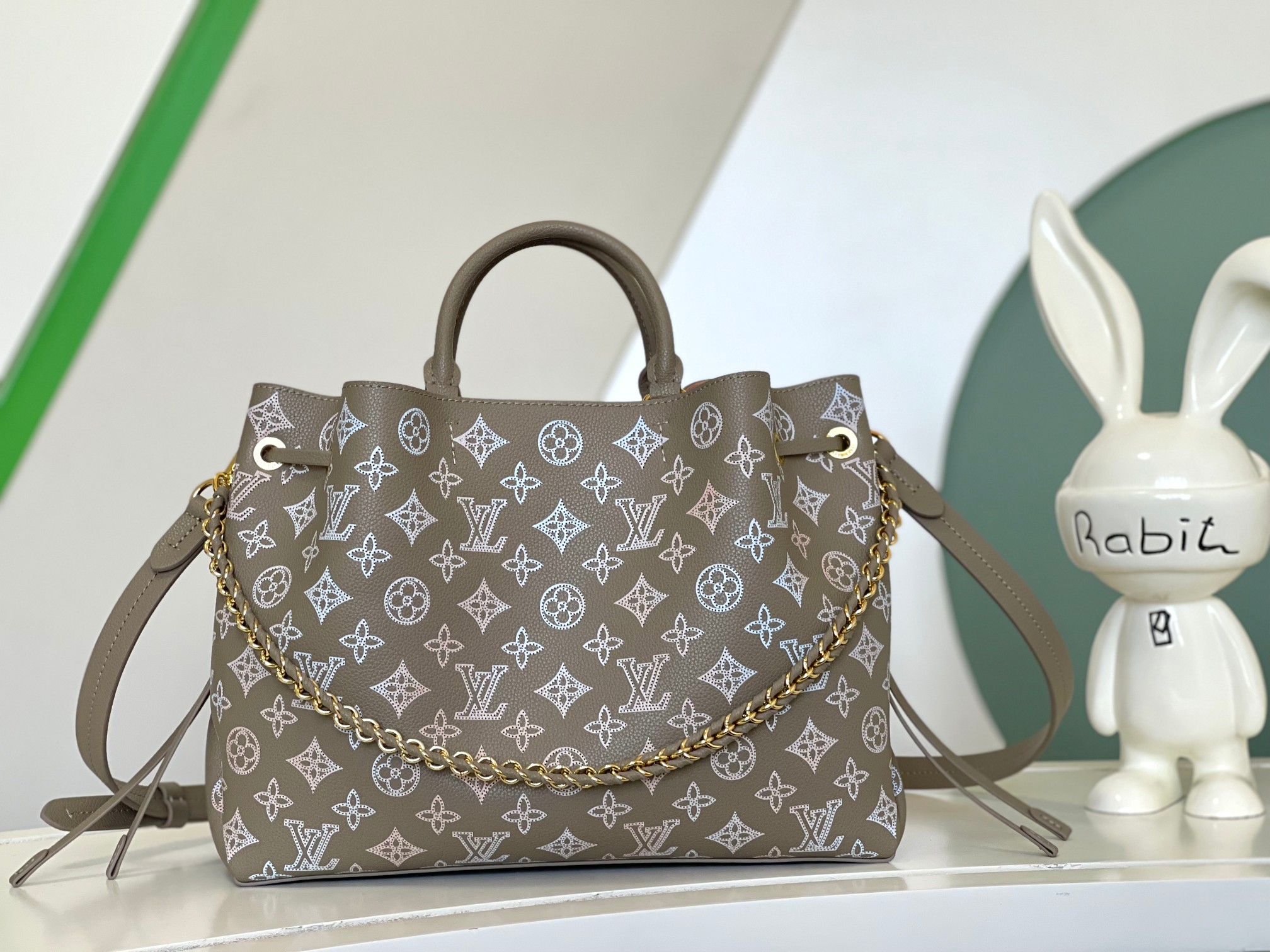 TOP Louis Vuitton LV Carved Cowhide Leather Bella Tote Bag - 32x23x13CM - Gray