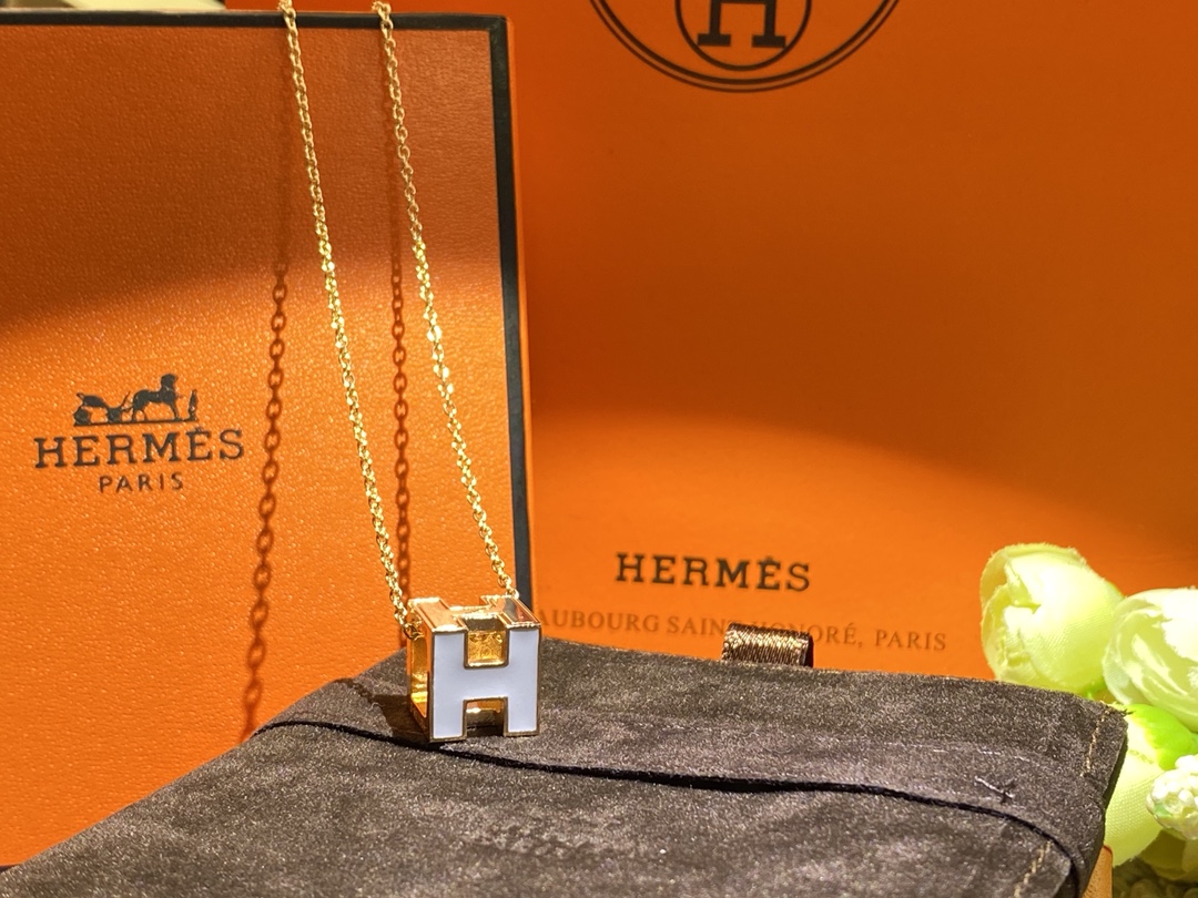 TOP HERMES H Box Necklace