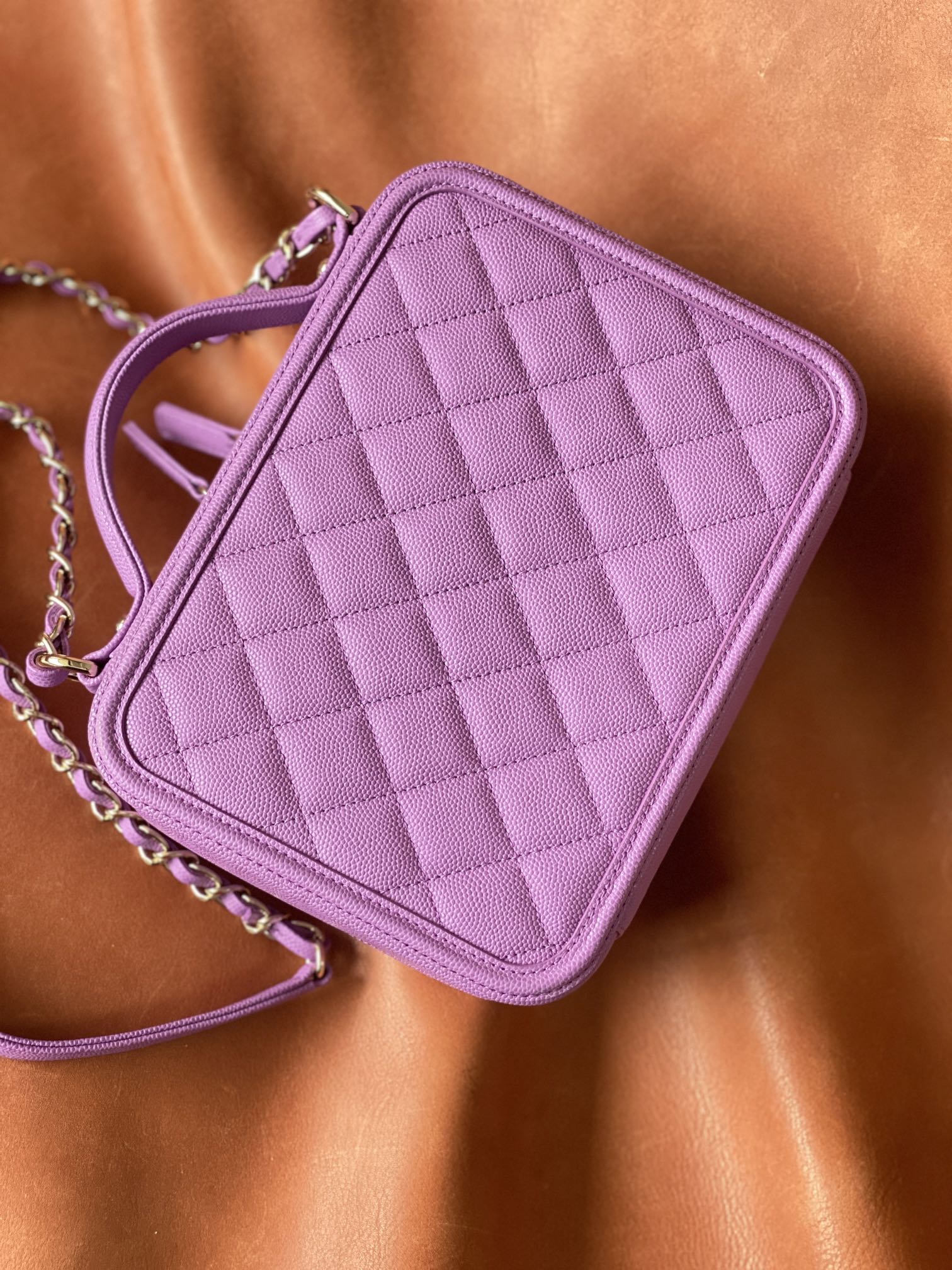 TOP CHANEL Vanity Case Medium - Purple