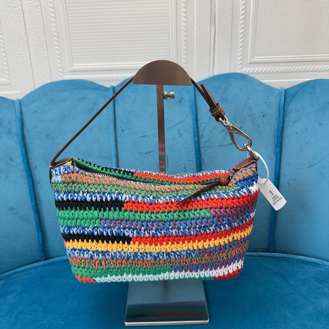 TOP Miu Miu Woolen Thread Woven Bag 18.5x14x10cm