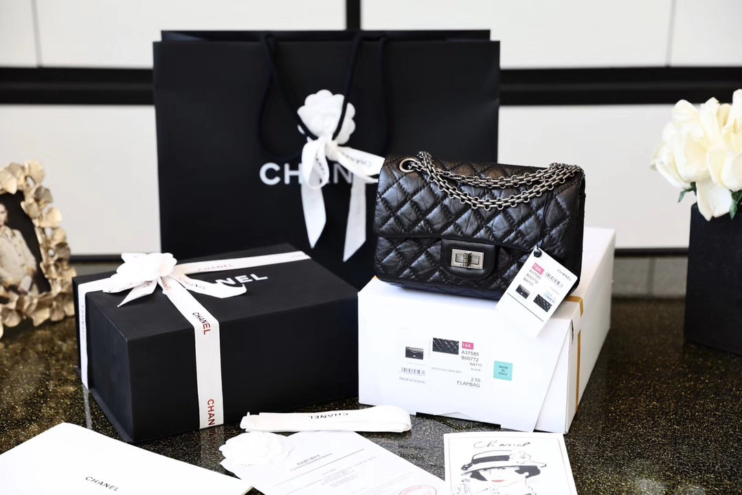 TOP CHANEL 2.55 Reissue Bag Small 20cm- Black & SHW