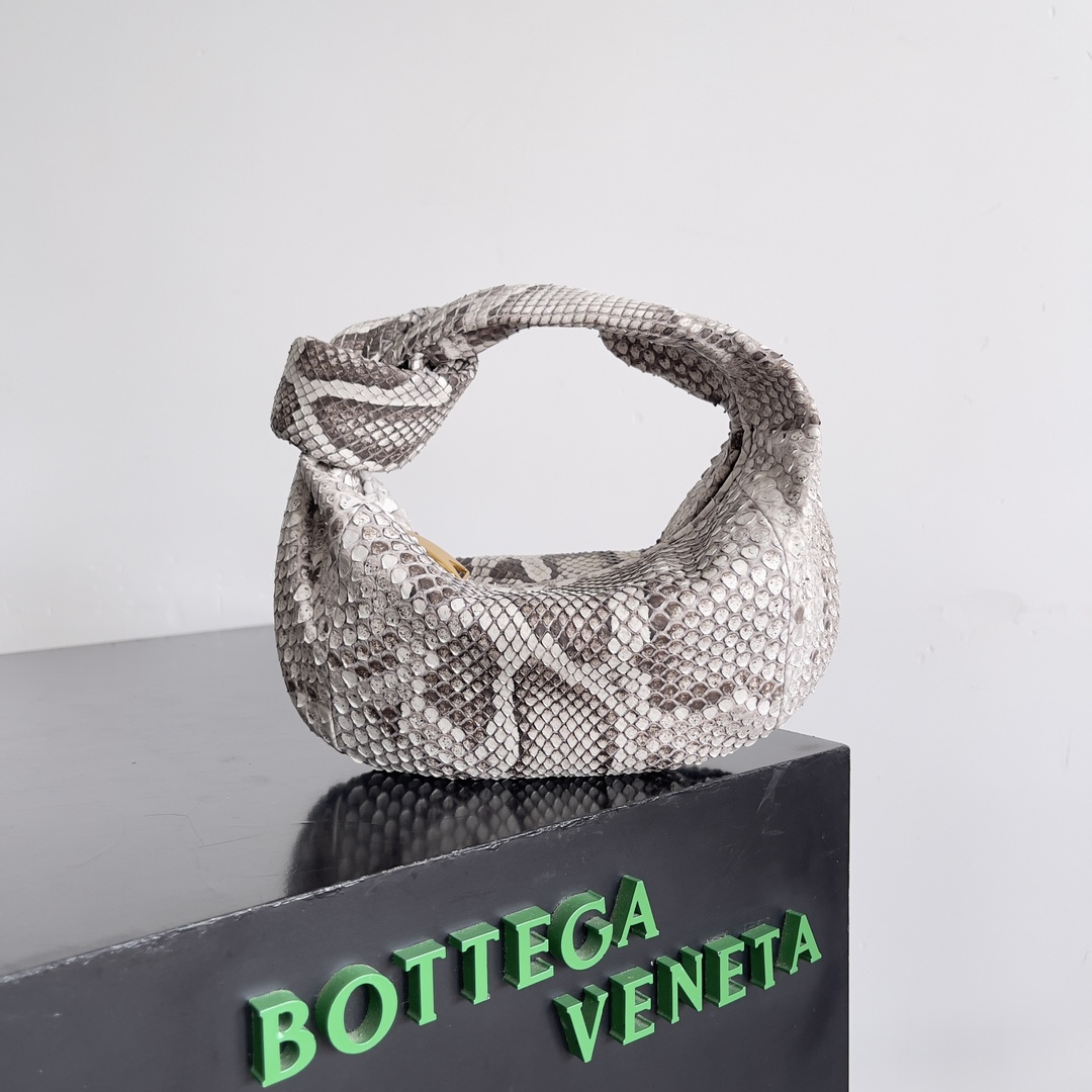 TOP Bottega Veneta BV Jodie Bag Python Leather Bag 23 cm