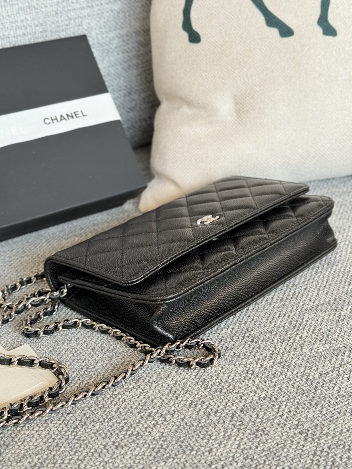 TOP CHANEL WOC Bag Caviar Leather 19CM - Black - SHW&GHW