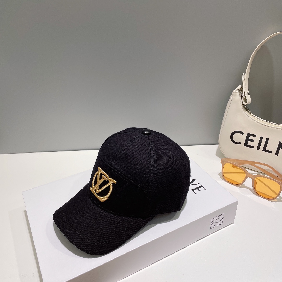 TOP Louis Vuitton LV Embroidered Baseball Cap - 3 Colors