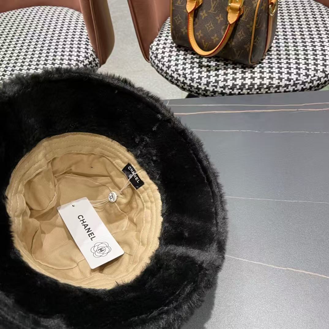 Chanel Fluffy bucket hat(Replica)