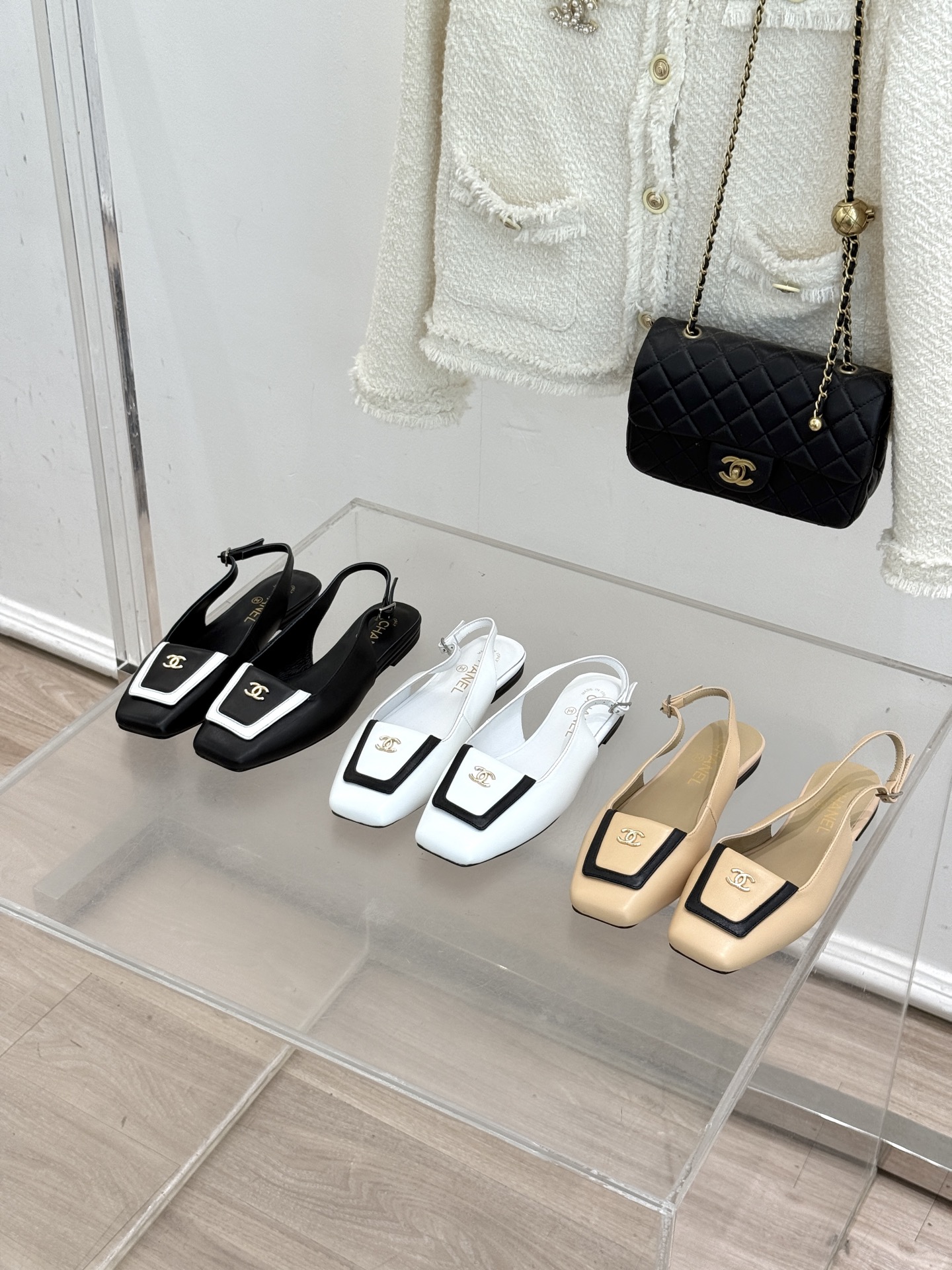 TOP CHANEL Vintage Flat Shoes - 3 Color