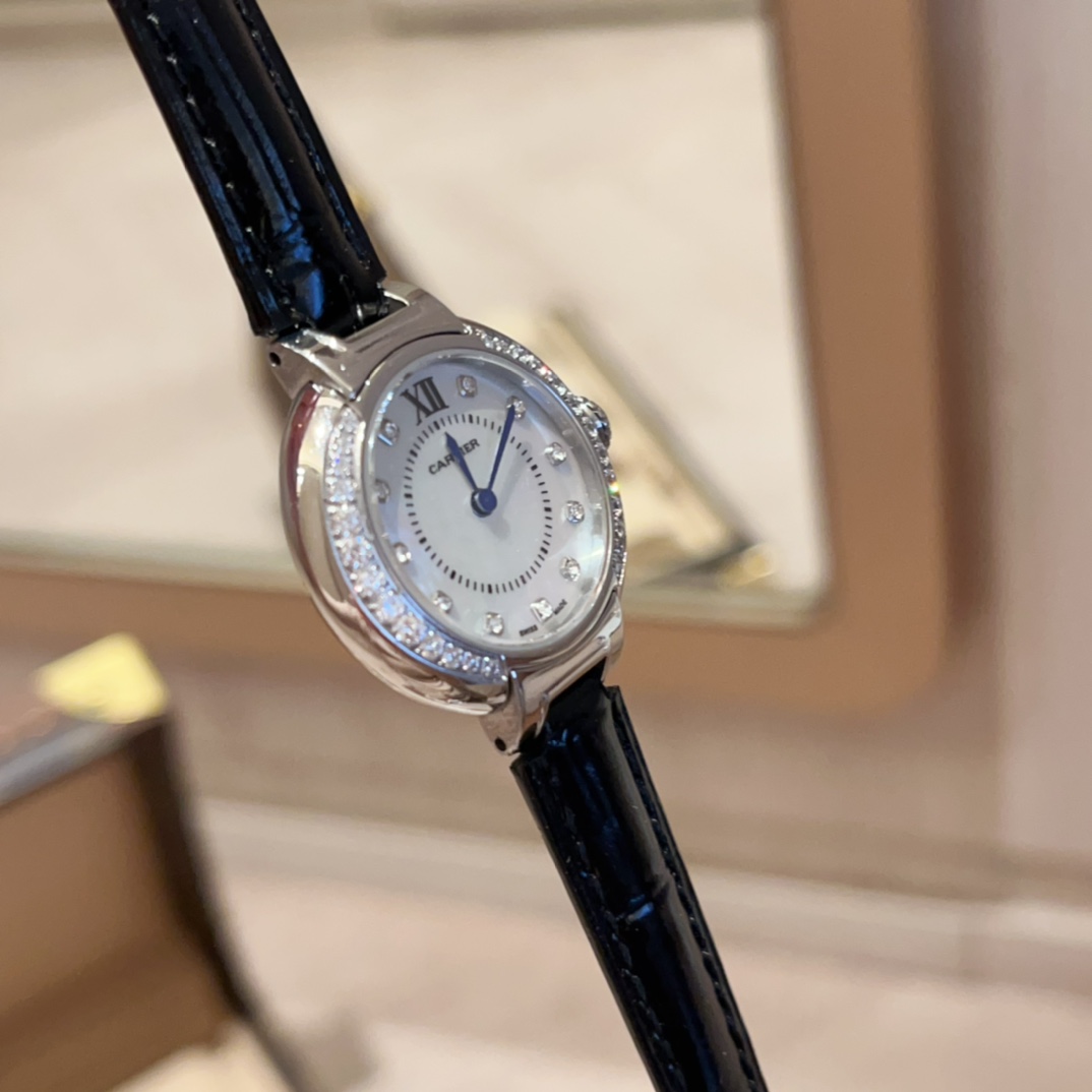 TOP Cartier Watch 30 mm -  Black