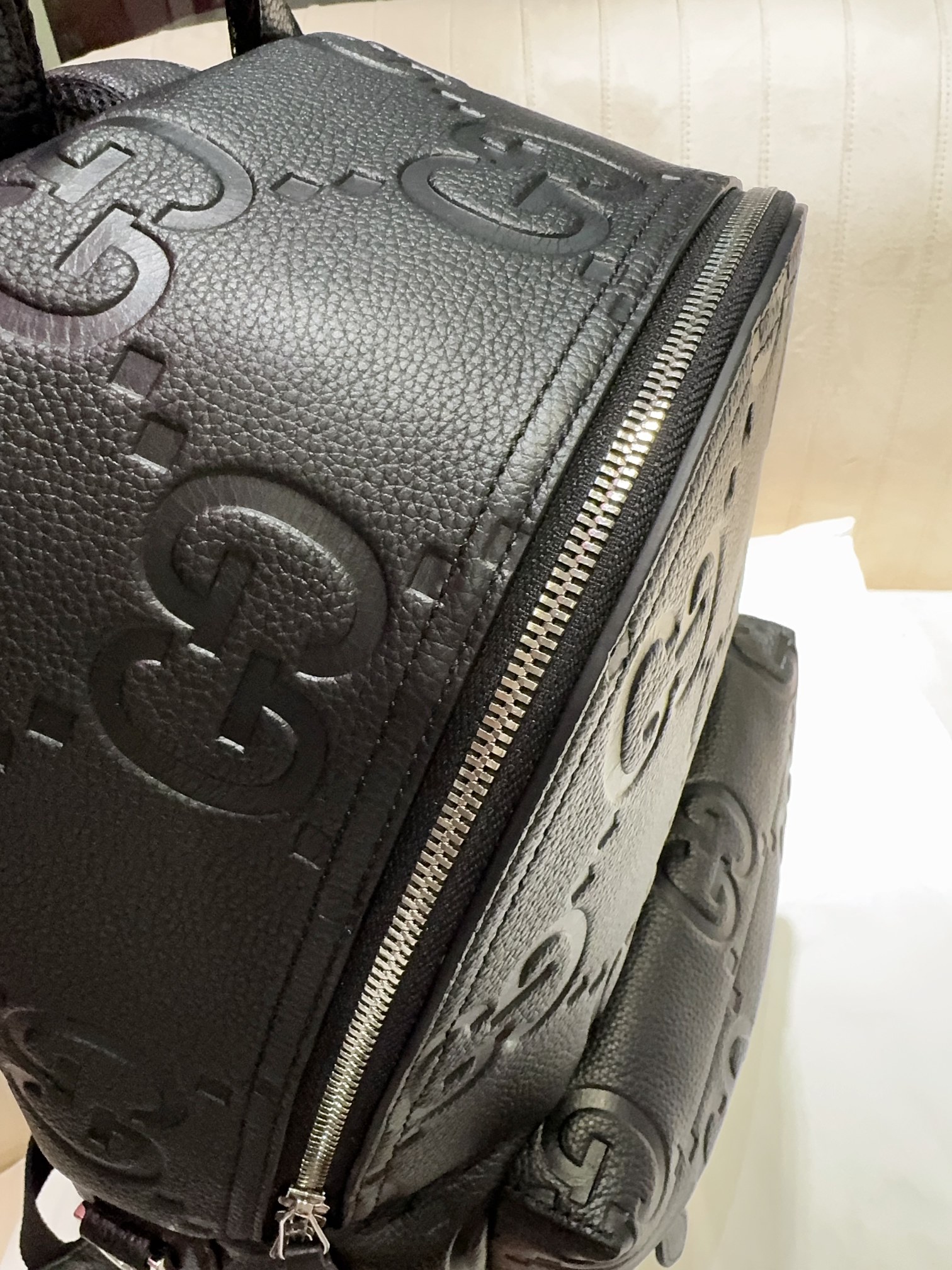 TOP GUCCI Leather Backpack 35.5*40*17cm - Black