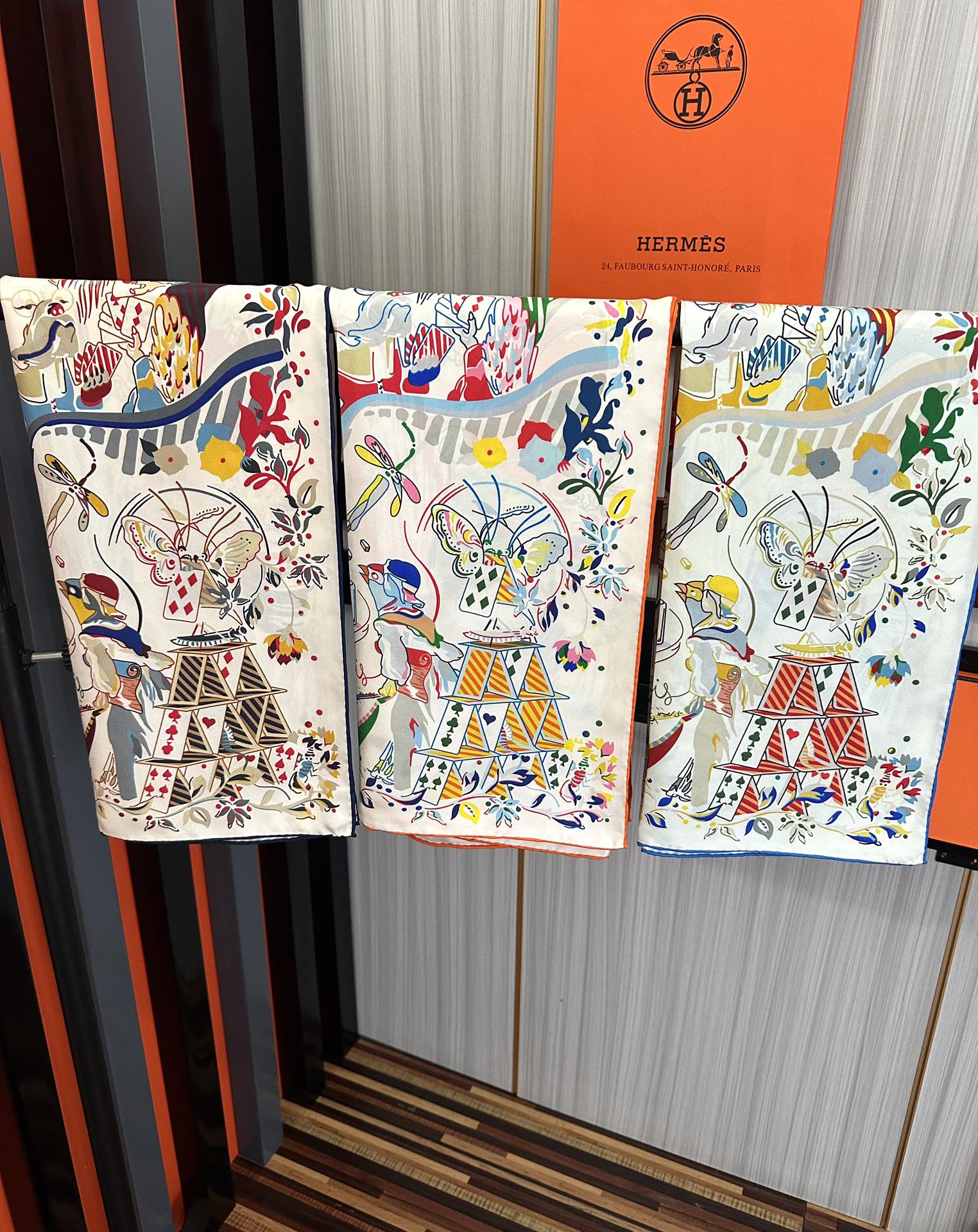 TOP HERMES Square Silk Scarf 90X90cm - 3 Colors