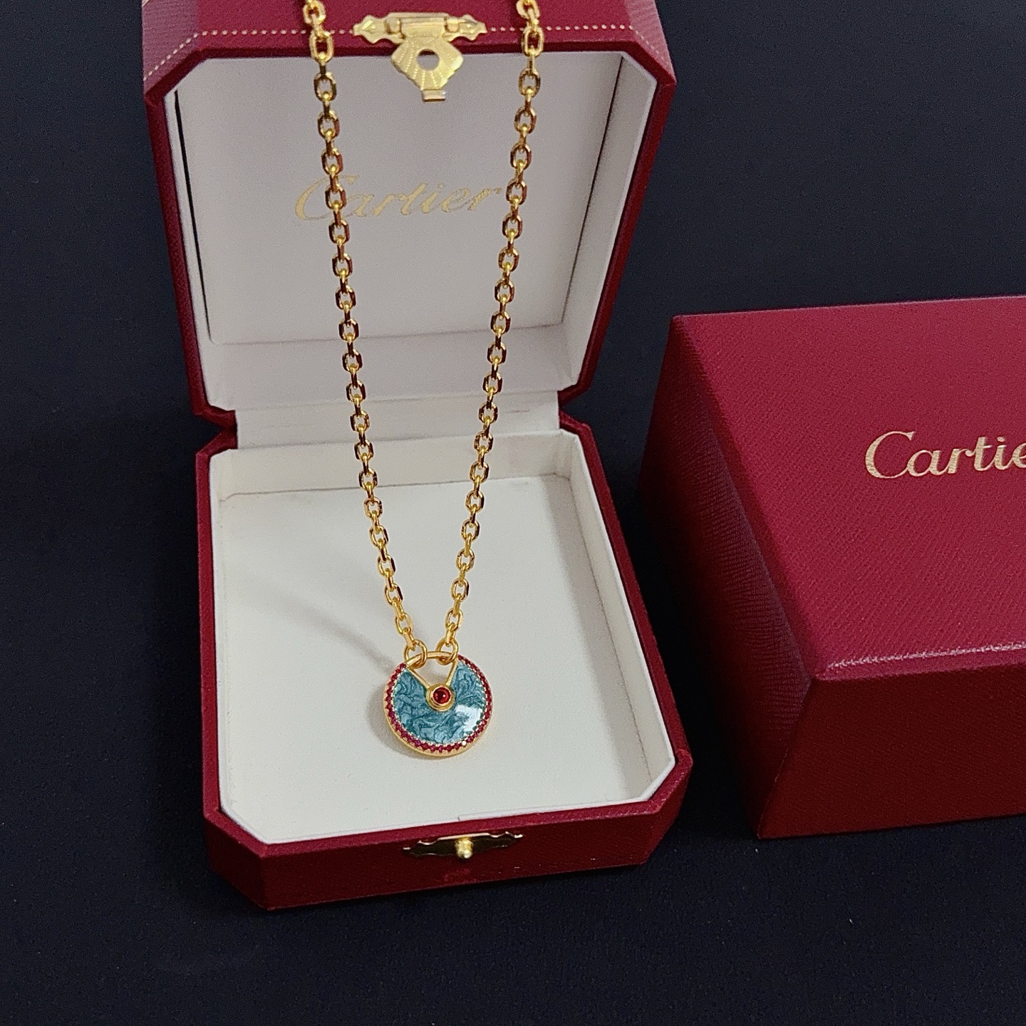 TOP Cartier Amulette Necklace - Gold