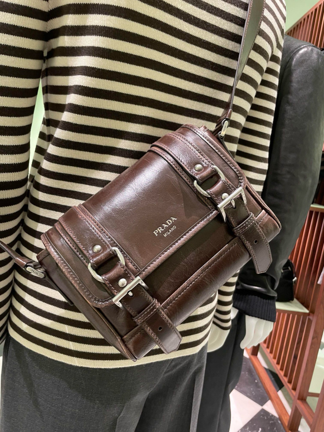 TOP PRADA Leather Bag 22×17×10cm - Brown