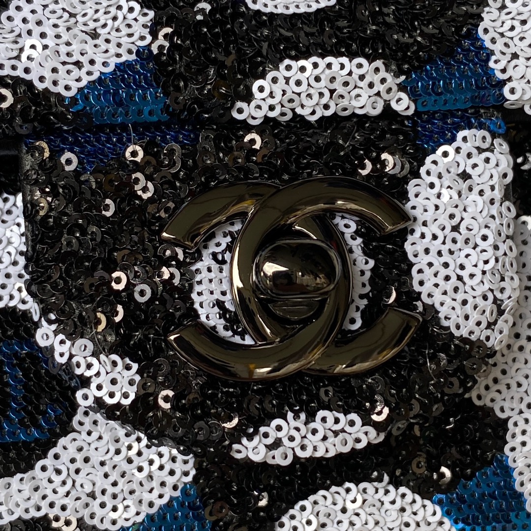 TOP CHANEL Flap Bag  Logo Sequin Short Tassel Bag 20cm