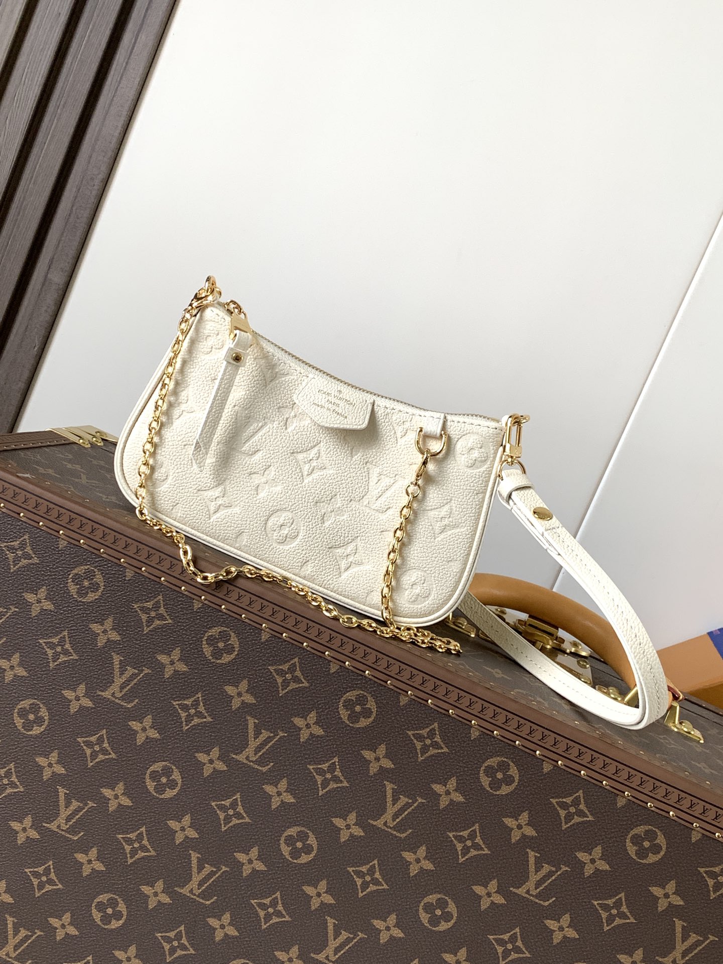 TOP Louis Vuitton LV Easy Pouch Bag Handbag  19*11.5*3cm - 3 Colour