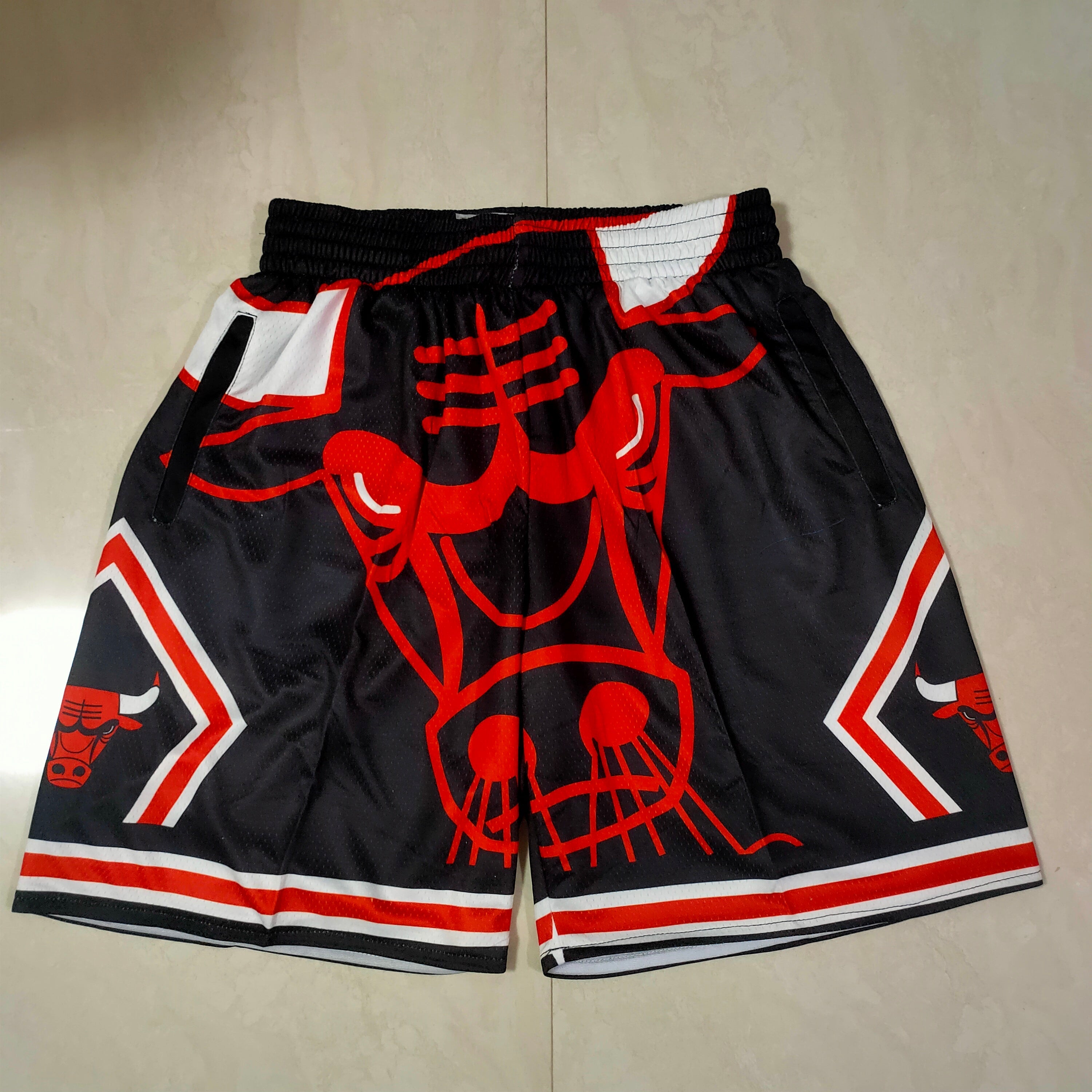 Chicago Bulls black mitchell&ness shorts