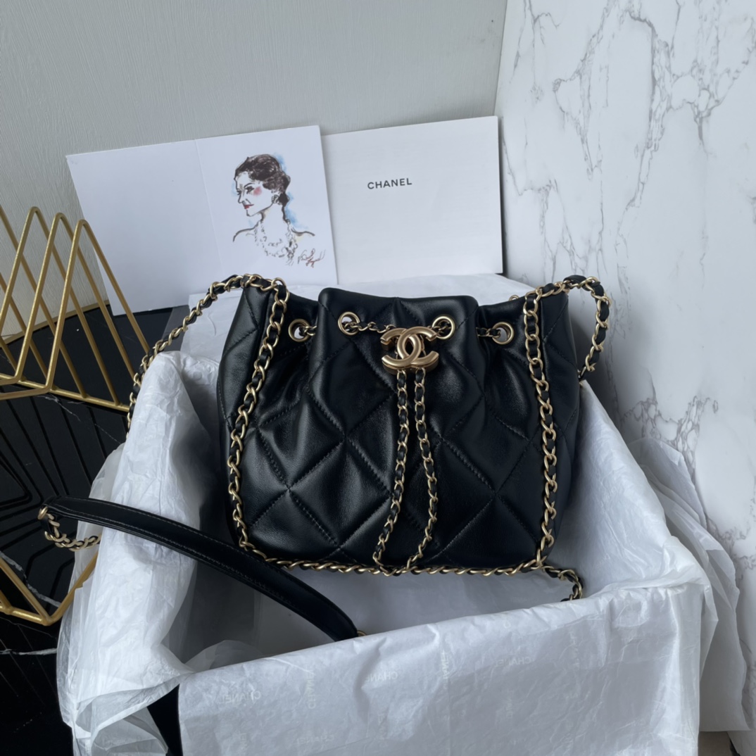 TOP CHANEL Lambskin Quilted CC Dweller Drawstring Bucket Bag  17.5×18×12cm - Black