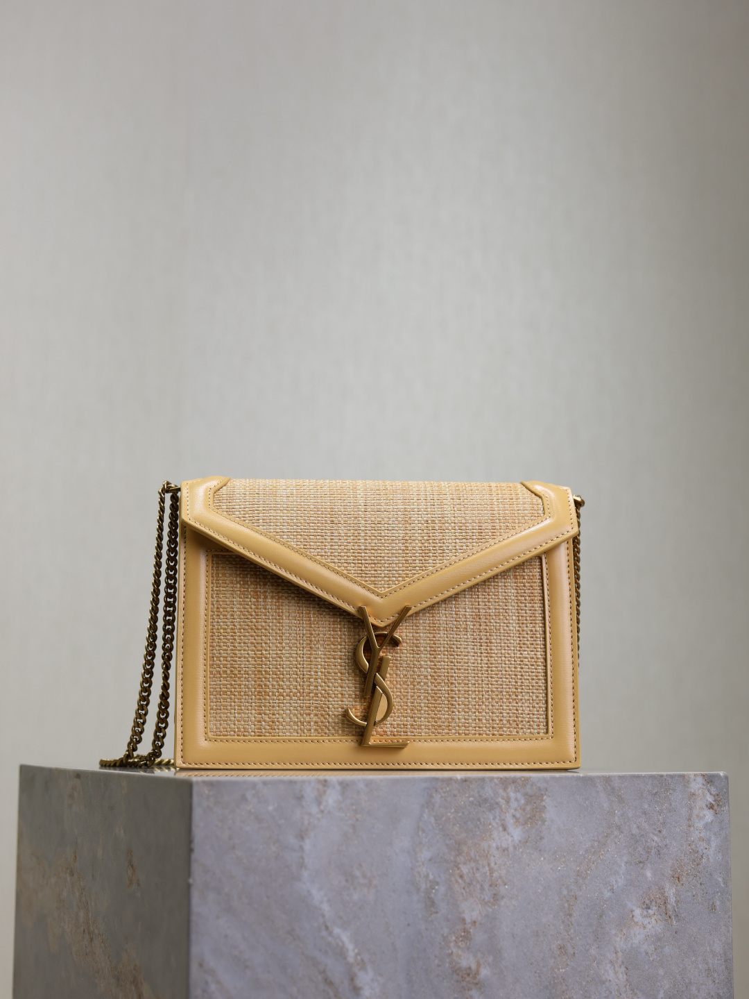 TOP Yves Saint Laurent YSL Cassandra Clasp Bag Cowhide with Woven Details 22x16.5x5.5cm - Apricot