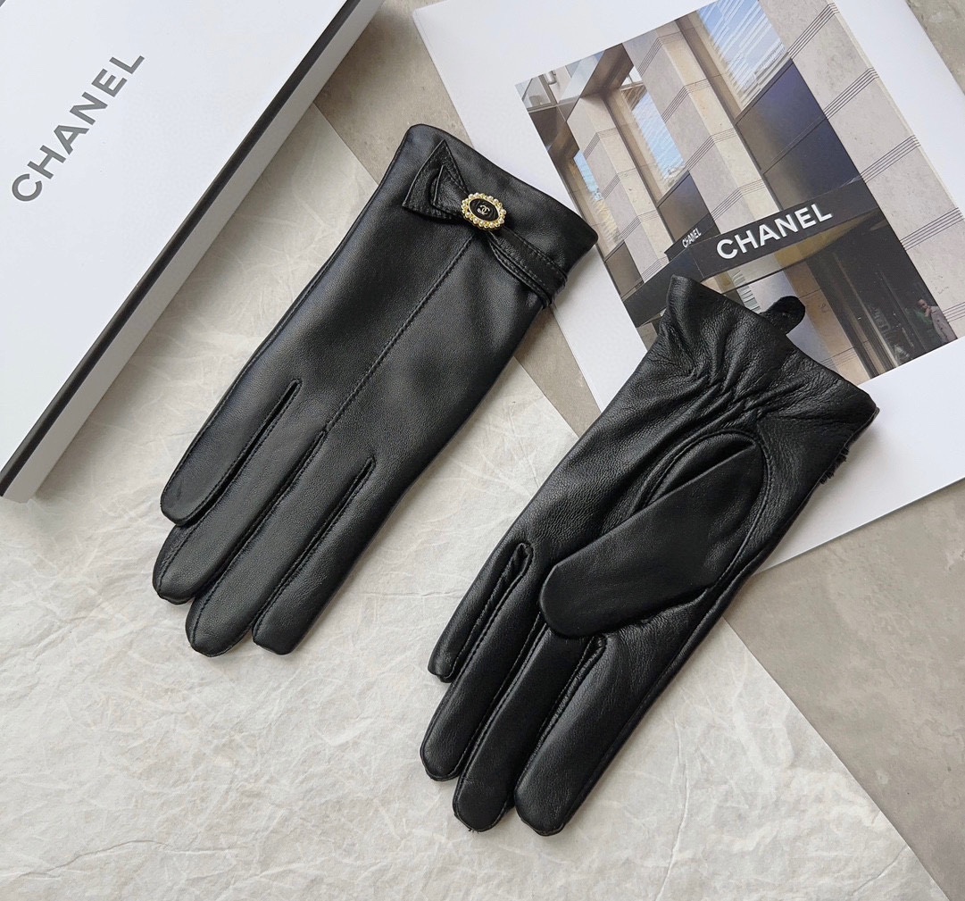 TOP CHANEL  First Grade Sheepskin Excellent Texture Women's Gloves - Black