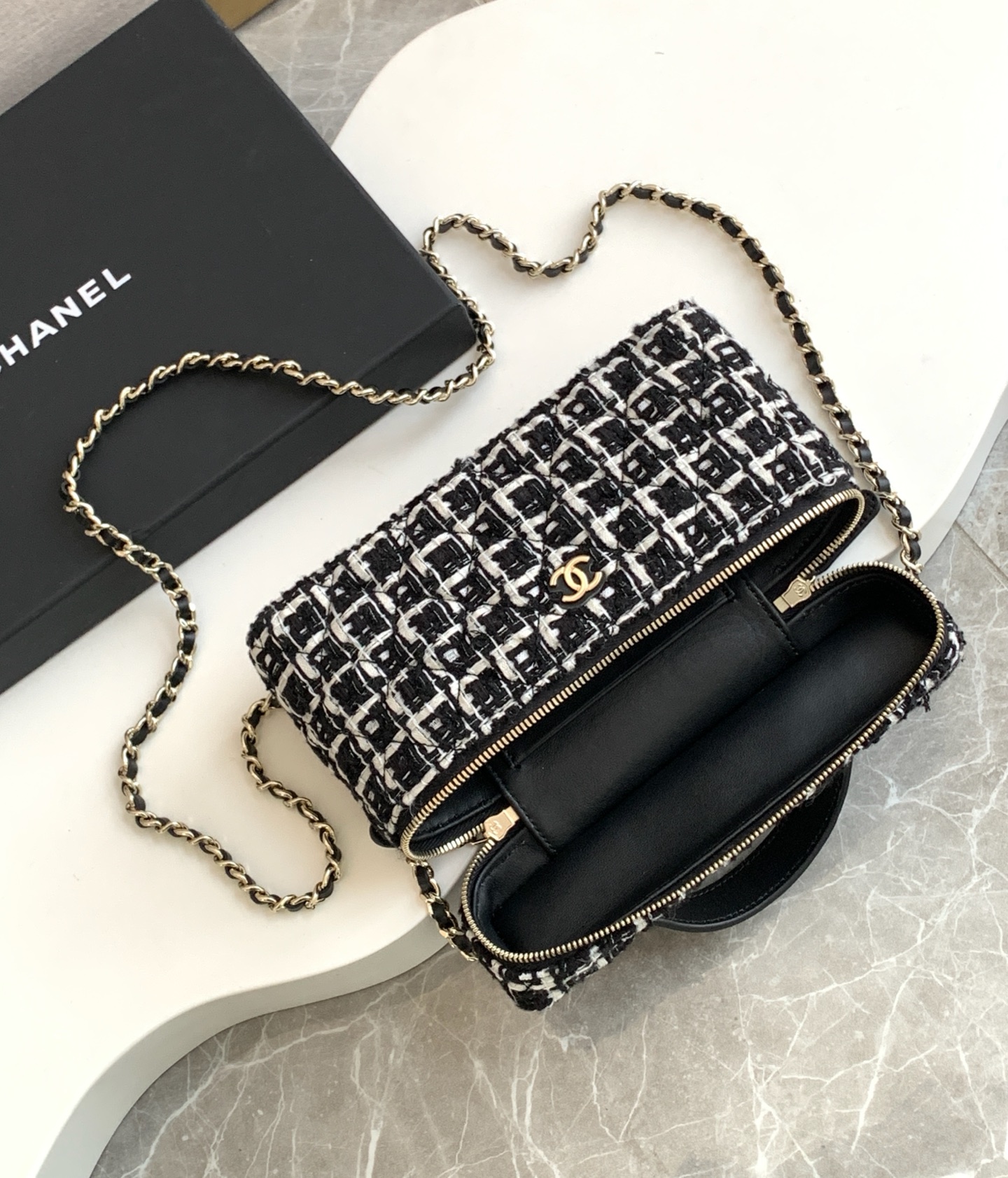 TOP CHANEL Vanity Case Bag 25C Chain Clutch Bag Denim 17*19.5*5cm - Black