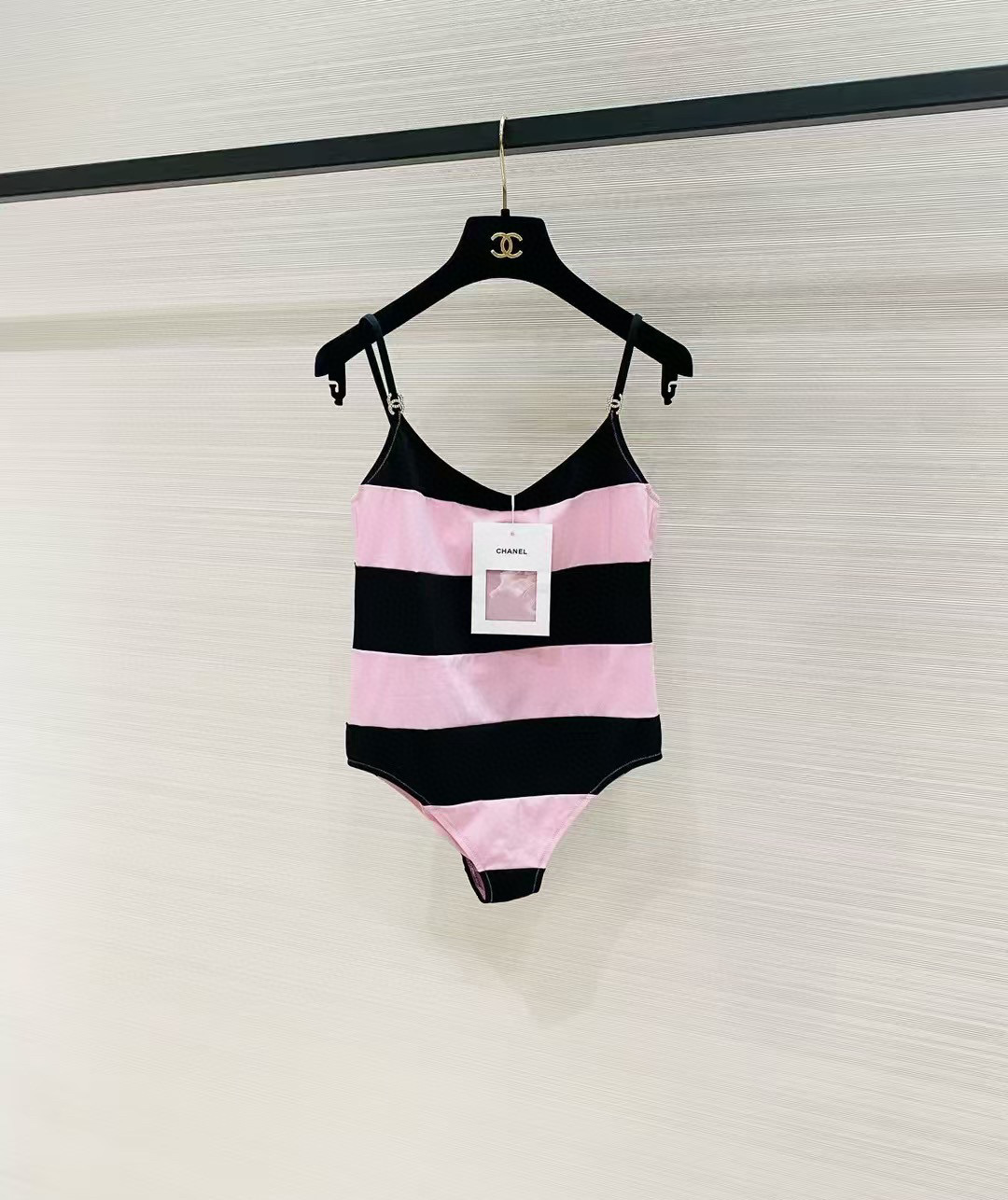 TOP CHANEL Striped One-Piece Swimsuit - Black and Pink