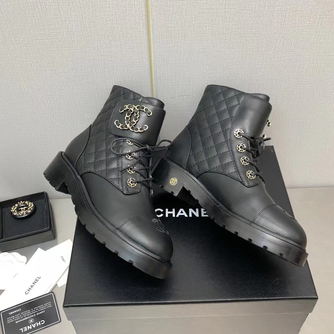 TOP CHANEL Double C Logo Leather Ankle Boots - Black