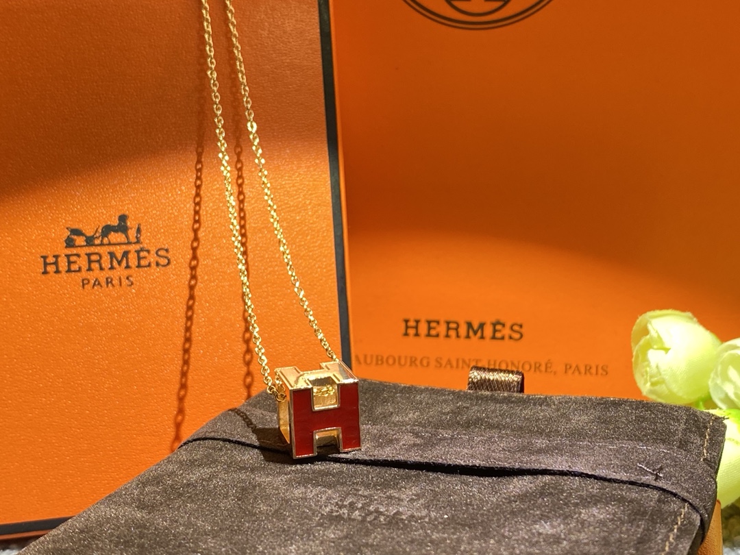 TOP HERMES H Box Necklace