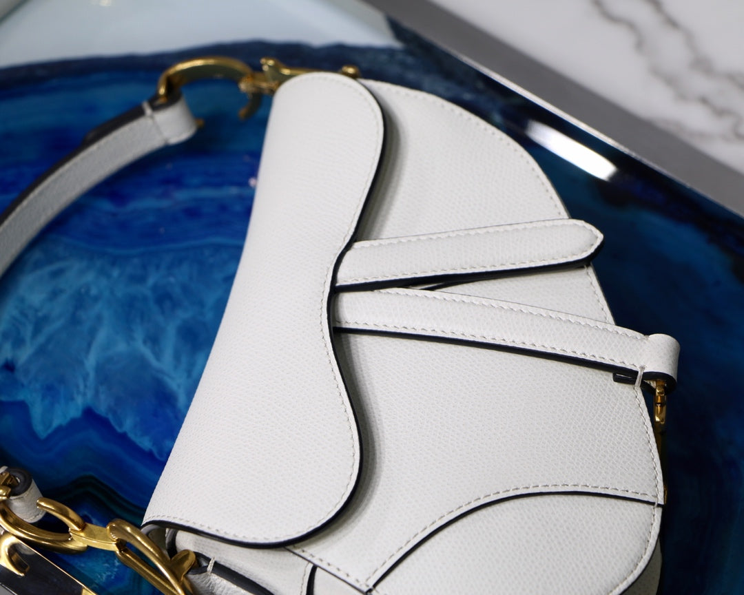TOP Christian Dior Saddle Bag Grainy Calfskin Small - White