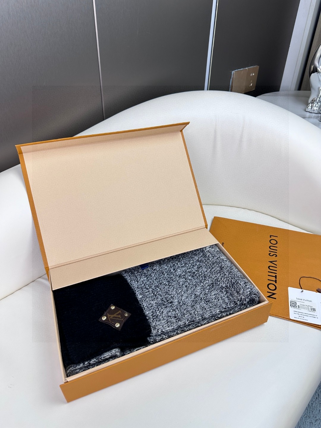 TOP Louis Vuitton LV Wool Scarf 20*180cm - Grey
