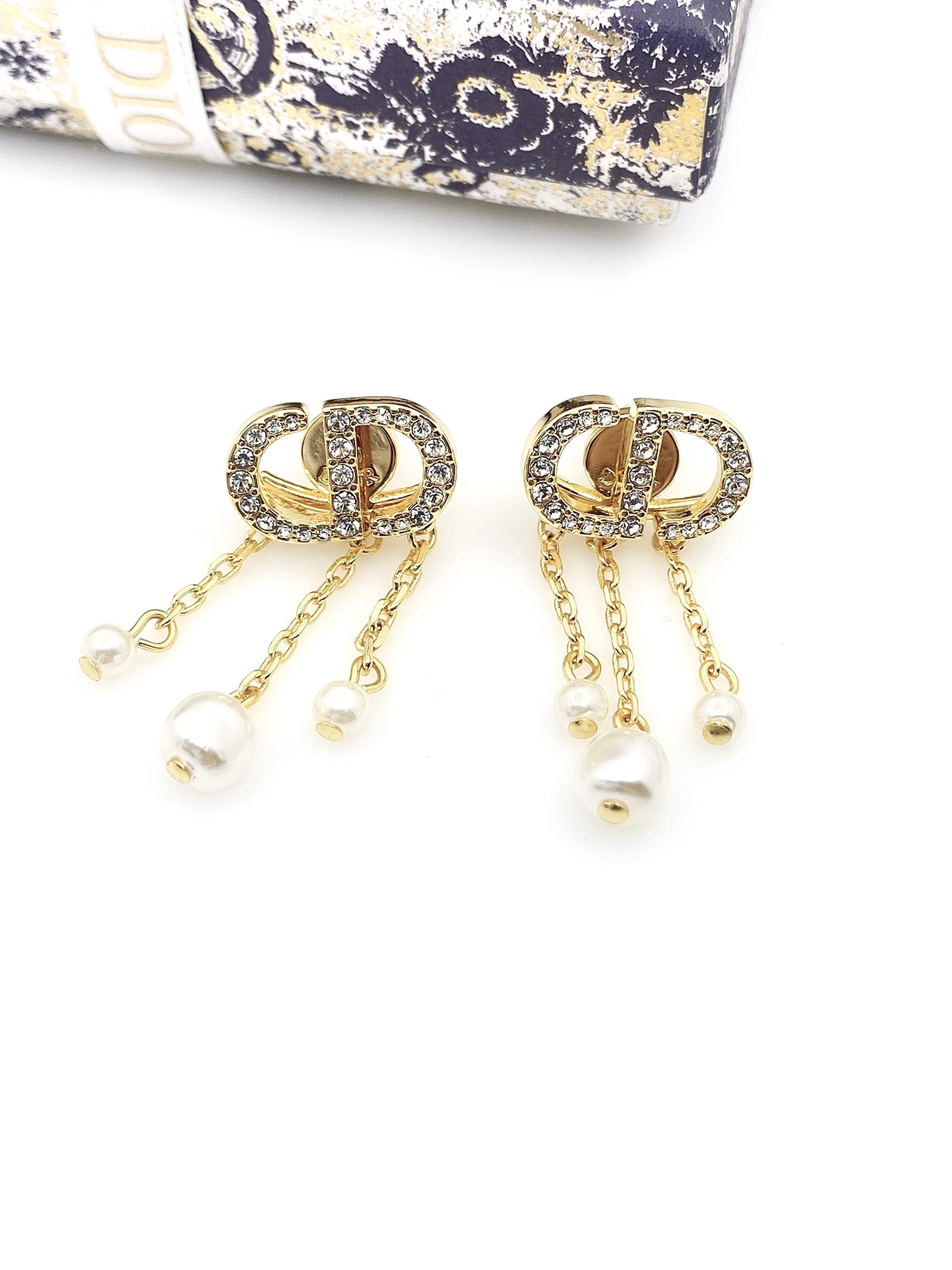 TOP Christian Dior CD Tassel Earrings - Gold
