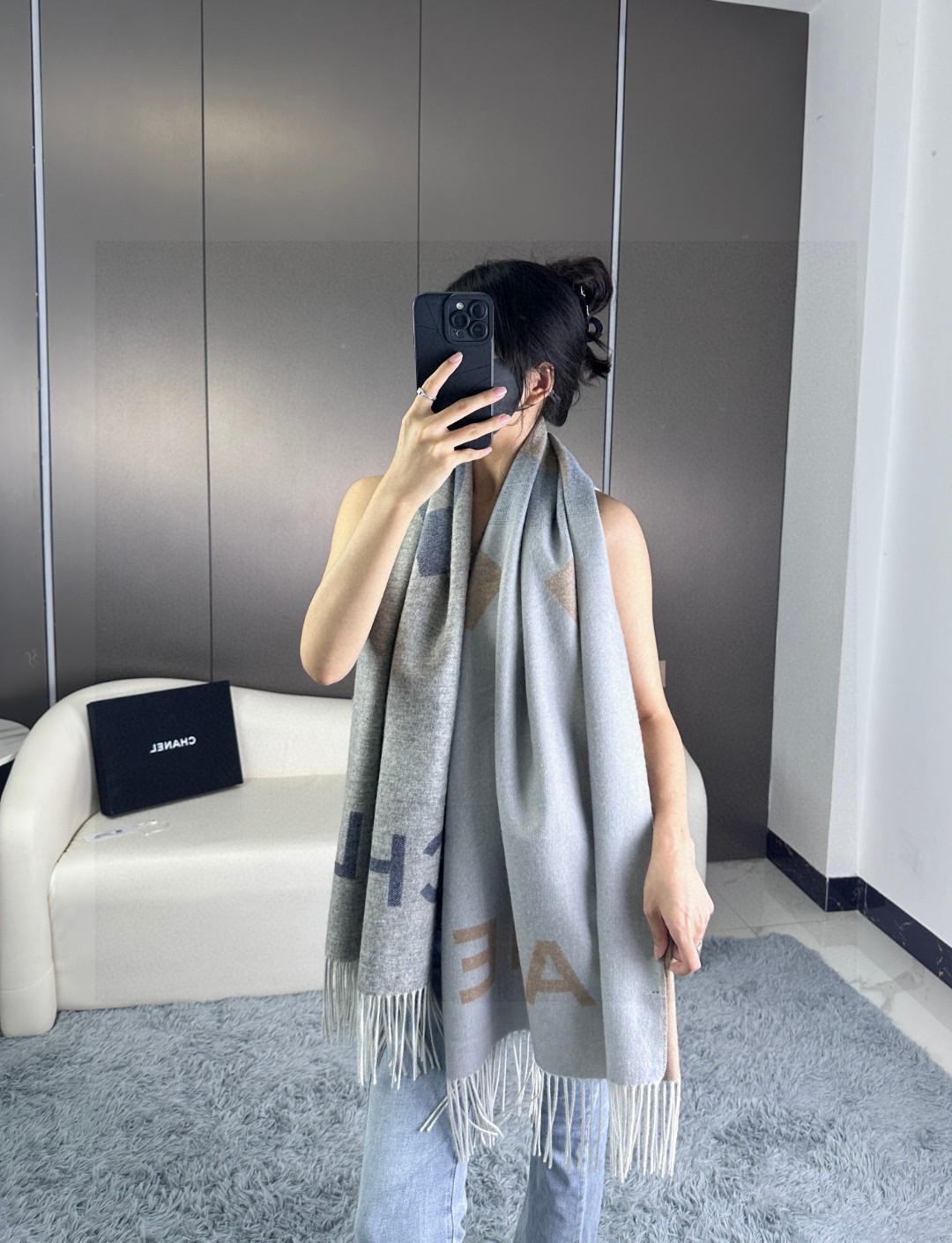 TOP CHANEL Cashmere Scarf 70 x 180 cm