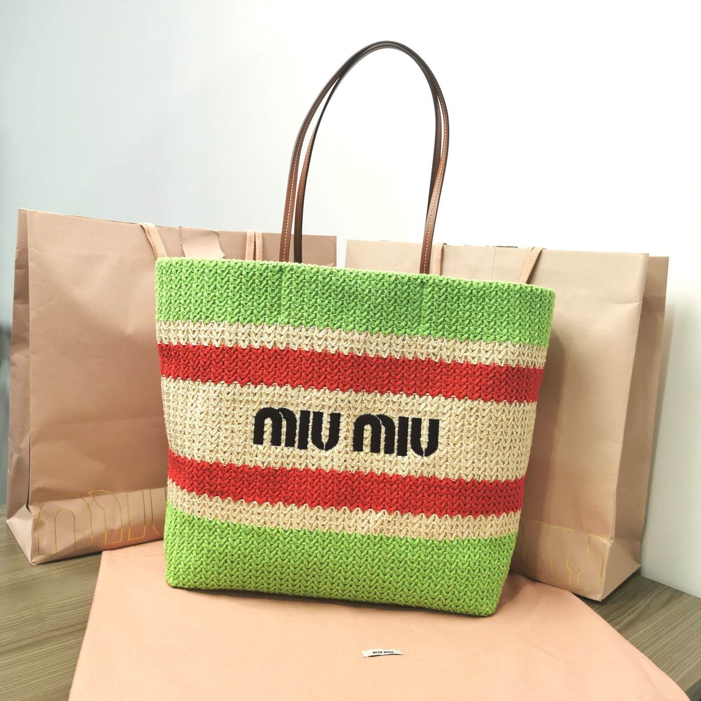 TOP Miu Miu Raffia Straw Ppatchwork Tote Bag 40 x 34 x 16 cm - Green