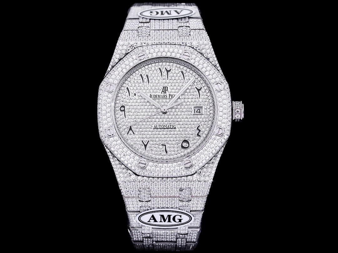 Audemars Piguet Royal Oak (prototype 15400) Full Diamond Watch