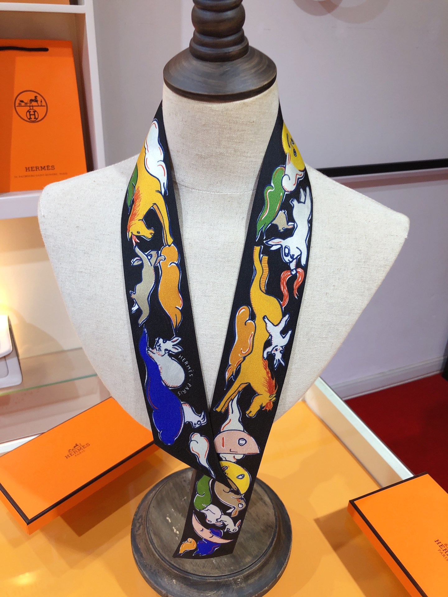 TOP HERMES One Thousand and One Rabbits Twilly Scarf 86 x 5 cm - 4 Colours