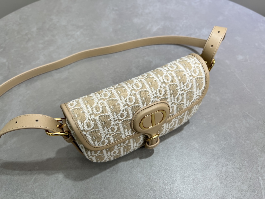 TOP Christian Dior Bobby Bag 21×12×5.1cm - Brown
