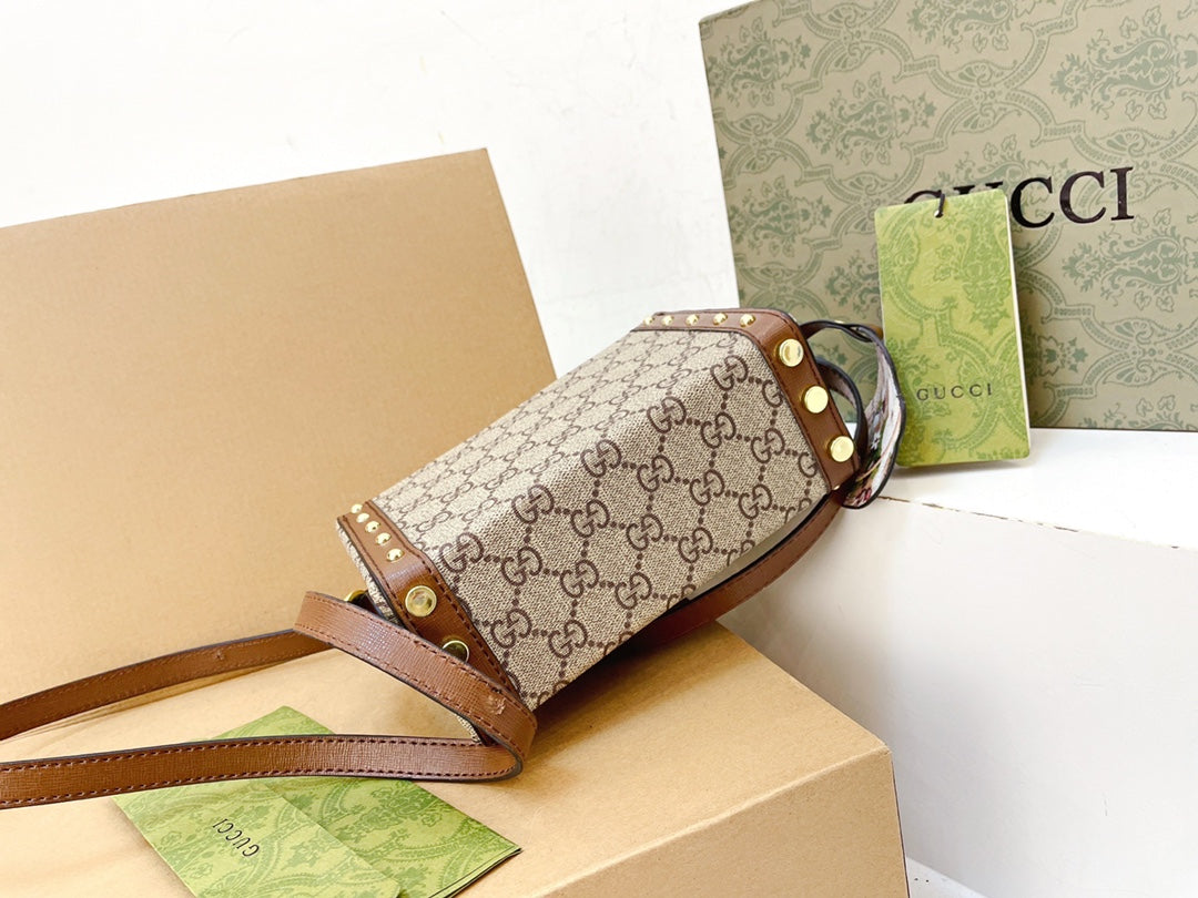 TOP GUCCI Mini Box Supreme Bag - Brown