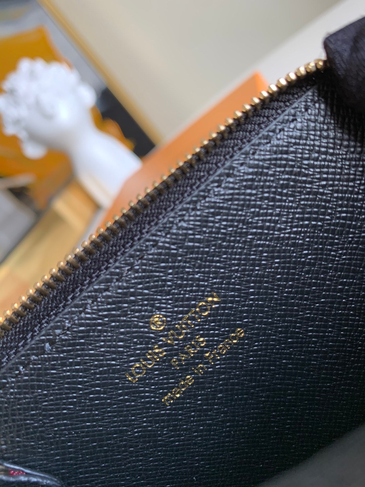 TOP Louis Vuitton LV LV Compact Key Wallet - Monogram