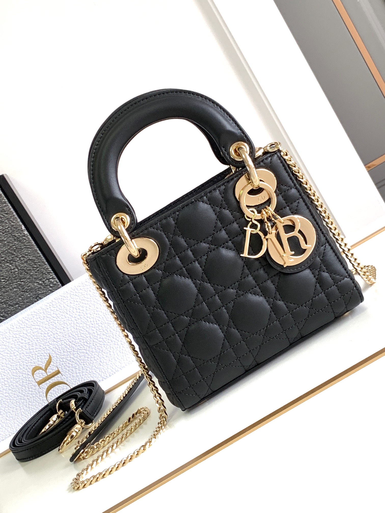 TOP Christian Dior Lady Christian Dior Bag Lambskin 17x15x7cm/20x17x8cm/24x20x11cm - Black
