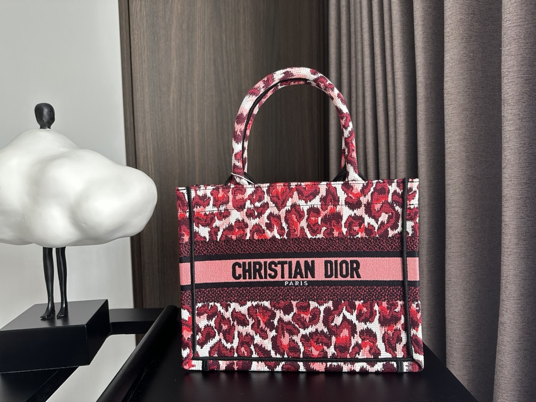 TOP Christian Dior Book Tote Bag With Floral Embroidery Pattern - Small/Medium/Large