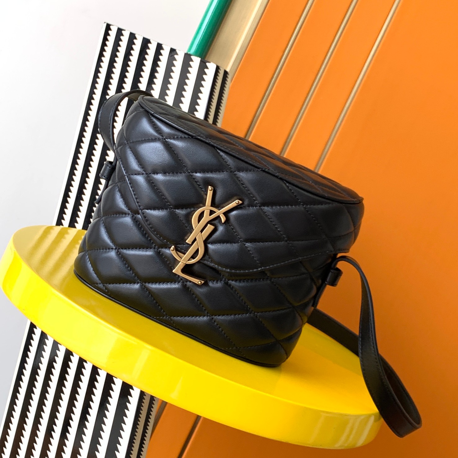 TOP Yves Saint Laurent YSL Lambskin Box Bag 19x15x8cm - Black & GHW/SHW