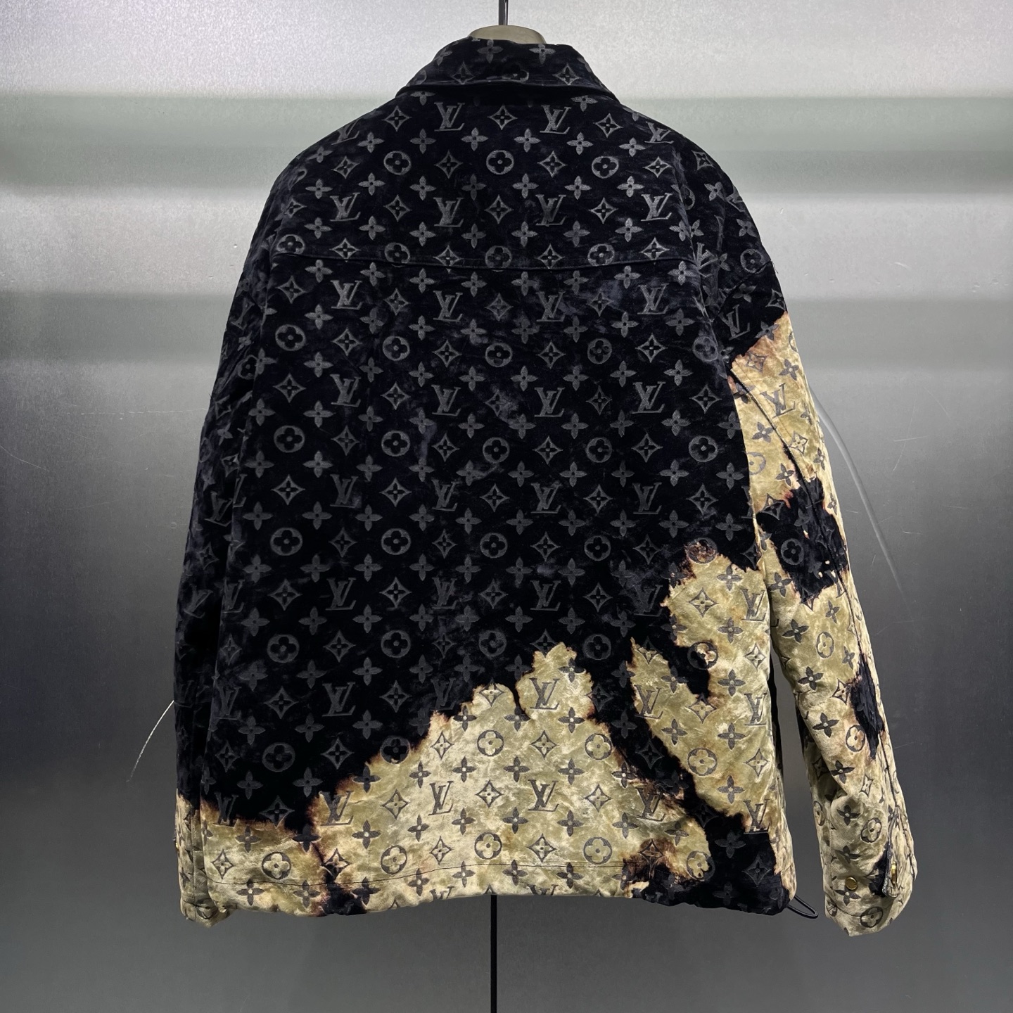 1v 新款限定满印植绒火烧云棉服牛仔衣 46-52全码出货 编号2022780