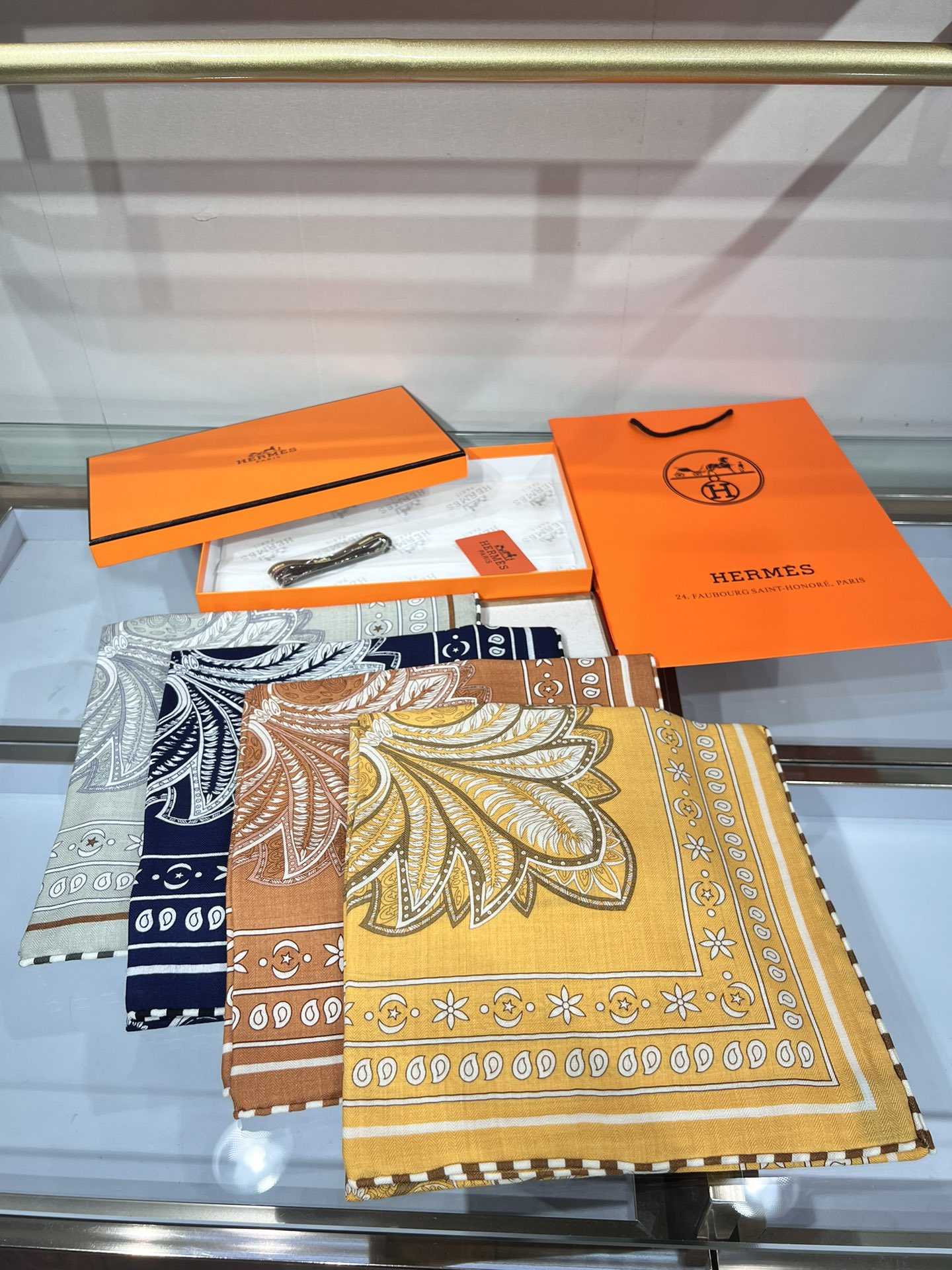TOP HERMES Florial Square Scarf 140 x 140 cm - 3 Colors