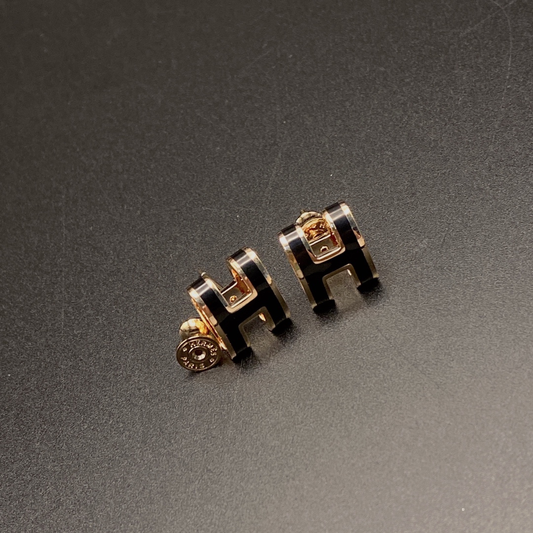 TOP HERMES H Earrings
