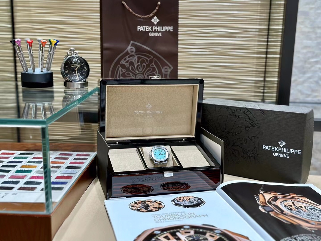 TOP Patek Philippe Nautilus 40mm Watch   Blue