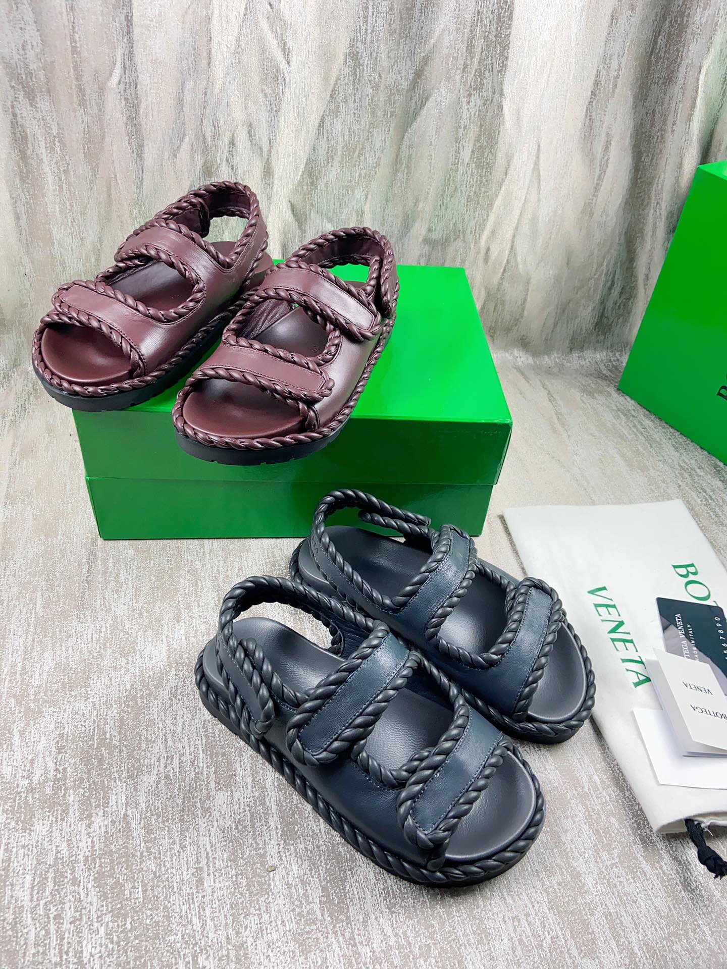 TOP Bottega Veneta BV Calfskin Woven Upper Roman Sandals - 2 Colour