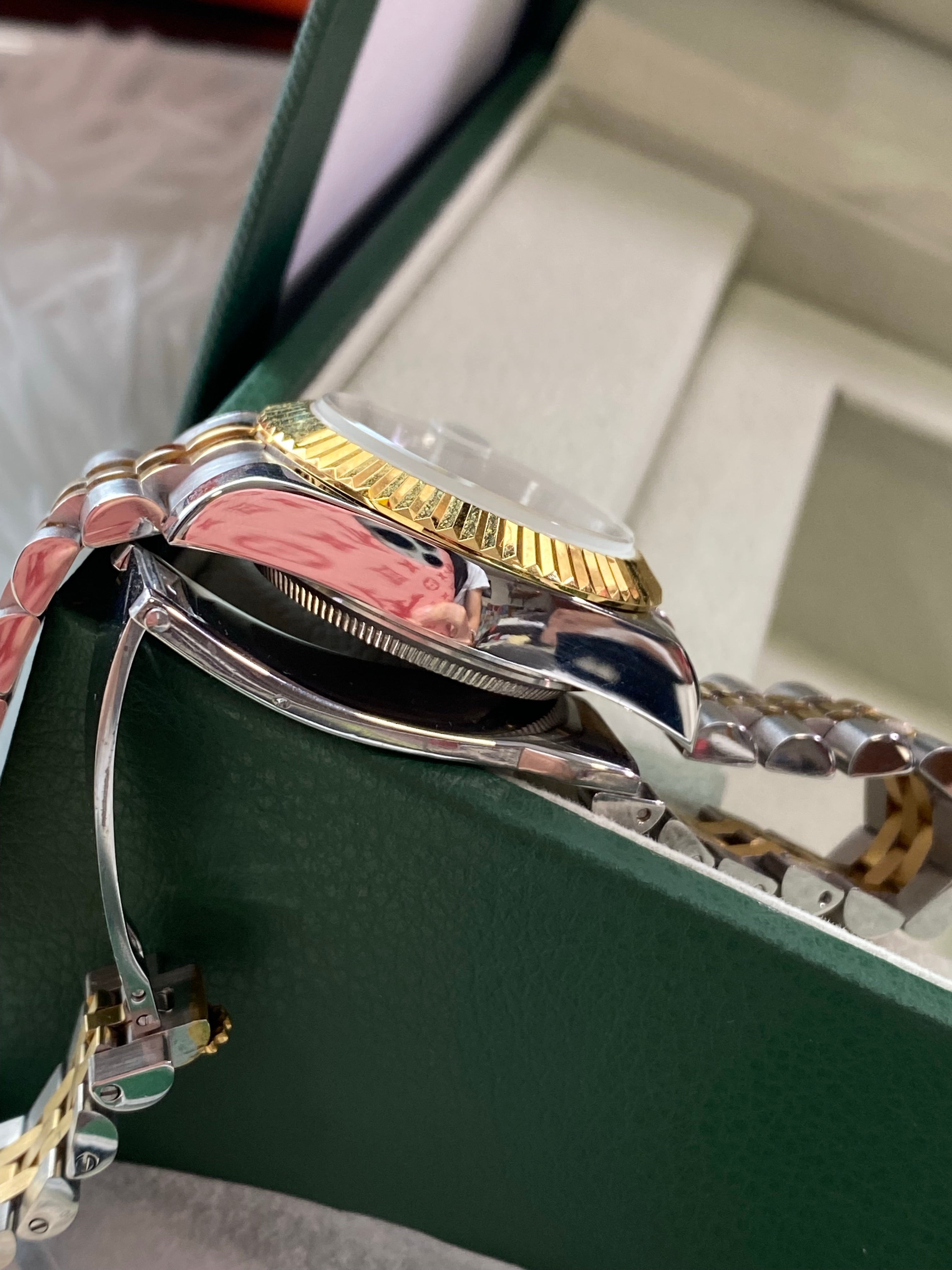 TOP ROLEX Rolex Datejust 31mm - Gold