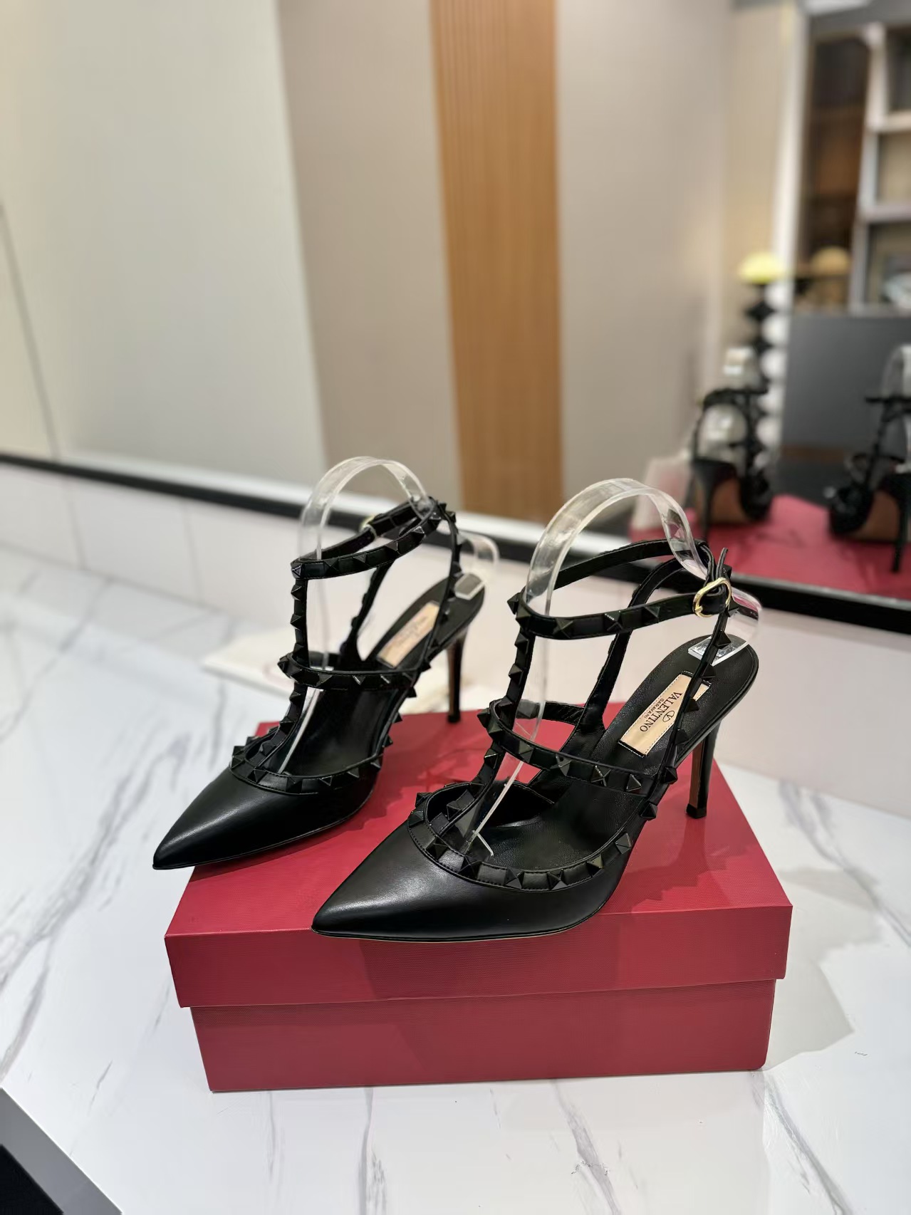TOP VALENTINO Rock Studs High Heel  - Black