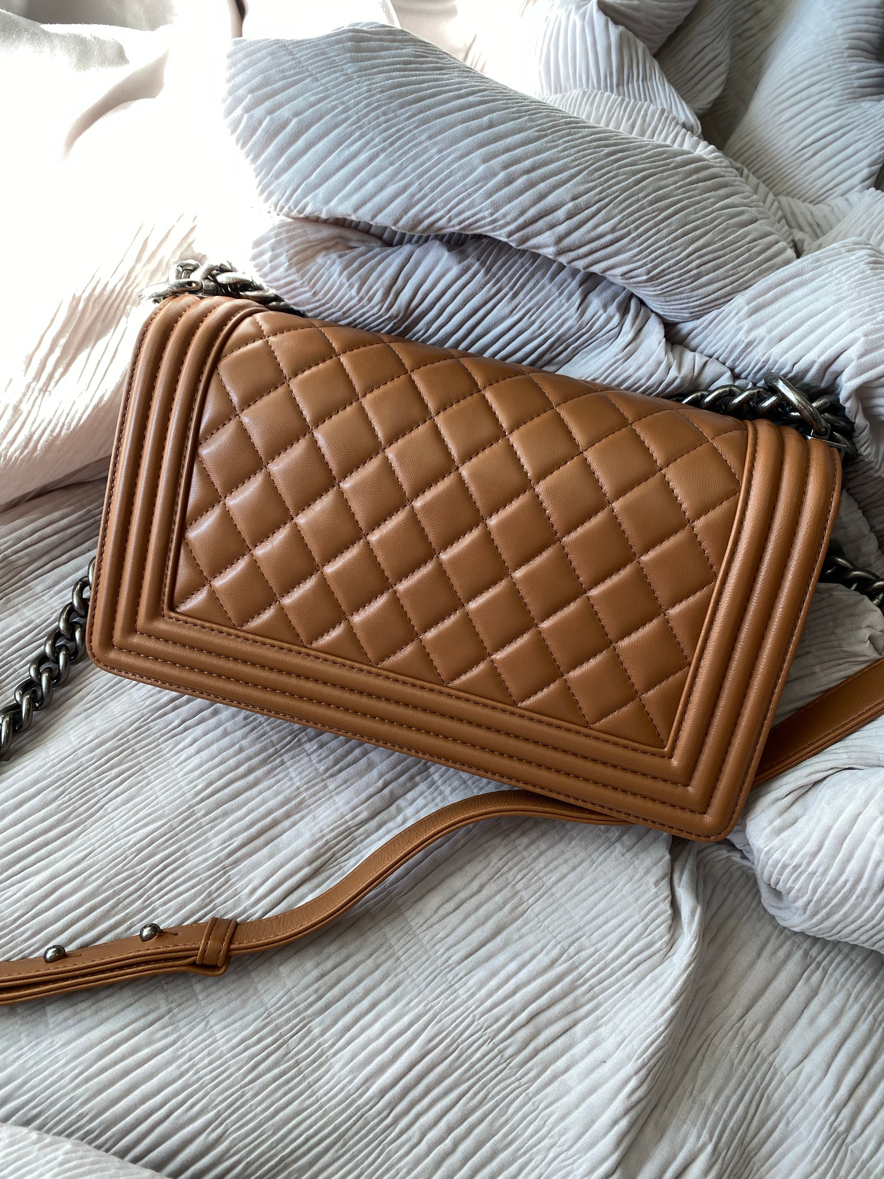 TOP CHANEL Boy Bag Quilted Medium 25cm - Brown & SHW