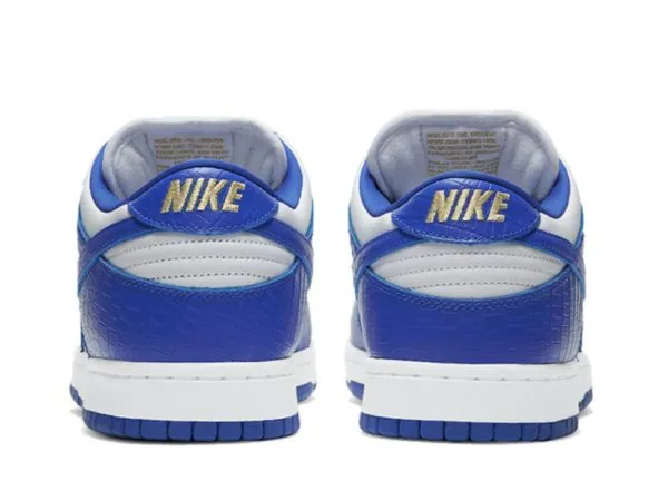 Supreme x Dunk SB Low “Hyper Royal”(Replica)