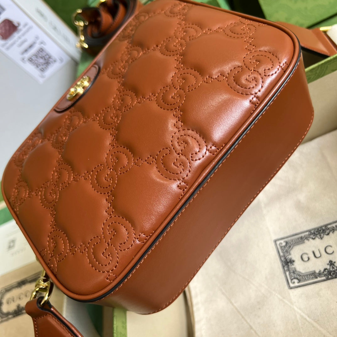 TOP GUCCI G*G Matelasse Handbag - Brown